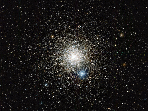 Echo [Terminé] Ngc-6752-star-cluster-1600