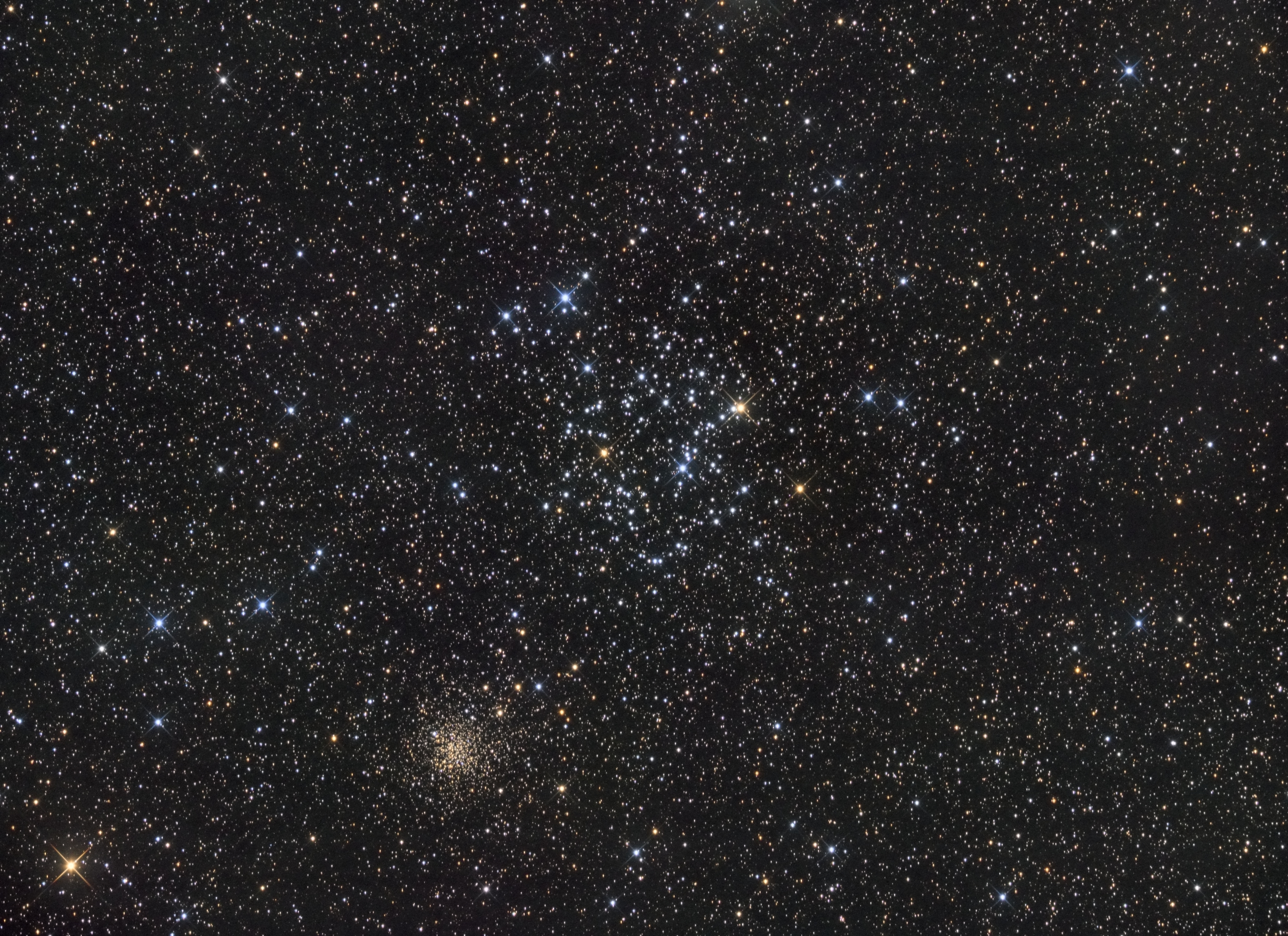 Stargazer Spies Star Clusters of the Gemini Constellation (Photo)