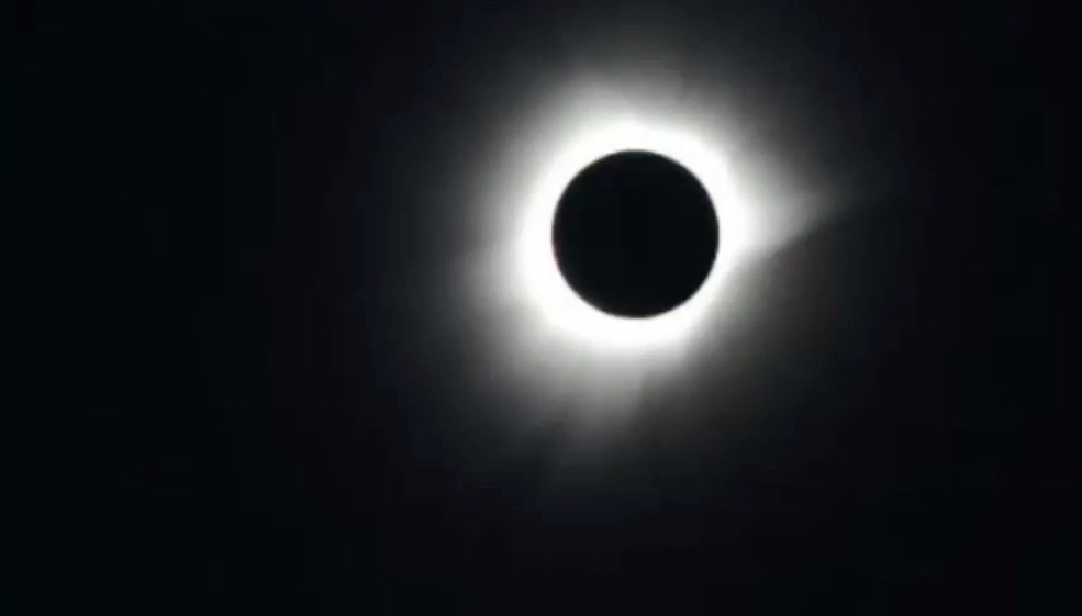 Total Solar Eclipse of March 2016: Slooh View