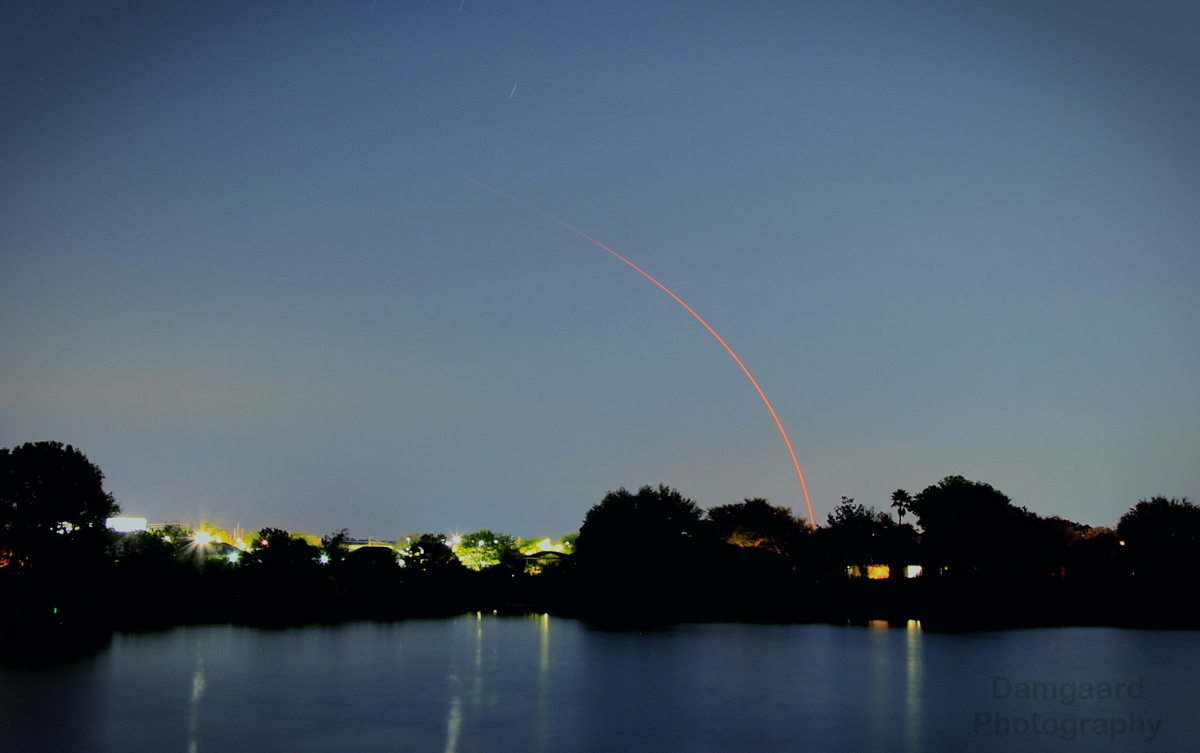 Photographers Snap Dazzling Views of Cygnus Spacecraft's Nighttime Launch