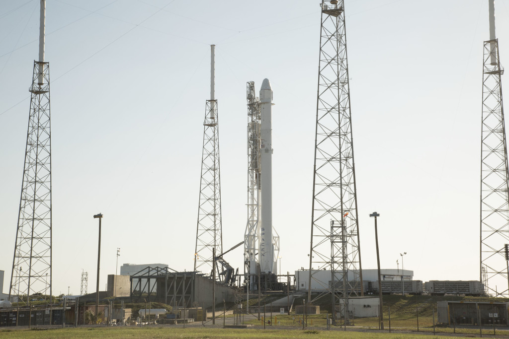 SpaceX to Try Rocket Landing During Dragon Cargo Launch Friday