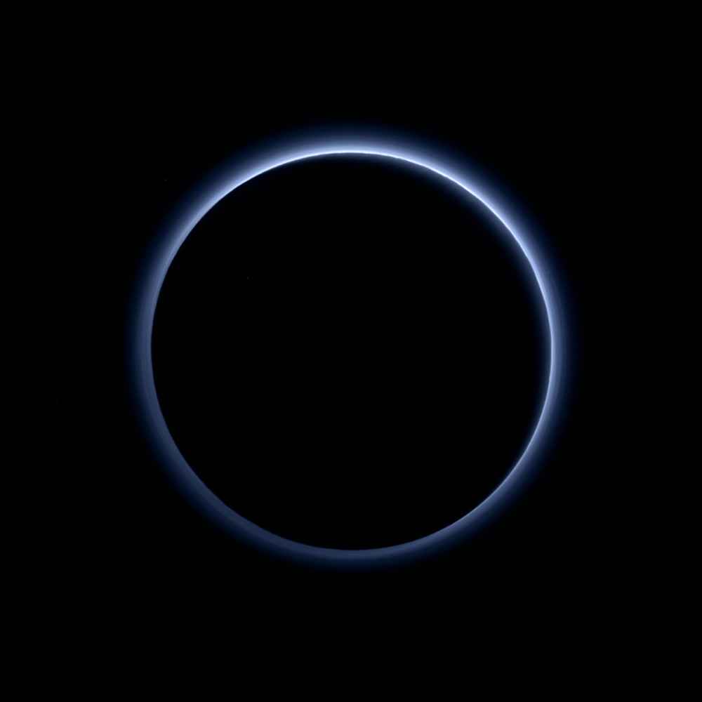 Surprising Shifts in Pluto Atmosphere Point to Gravity Waves (Photos)