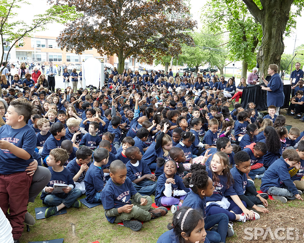 Pleasantdale students gather