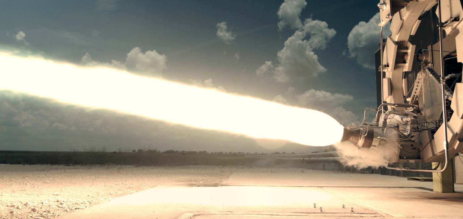 Firefly Rocket Engine Looks Luminous During Test (Photo)