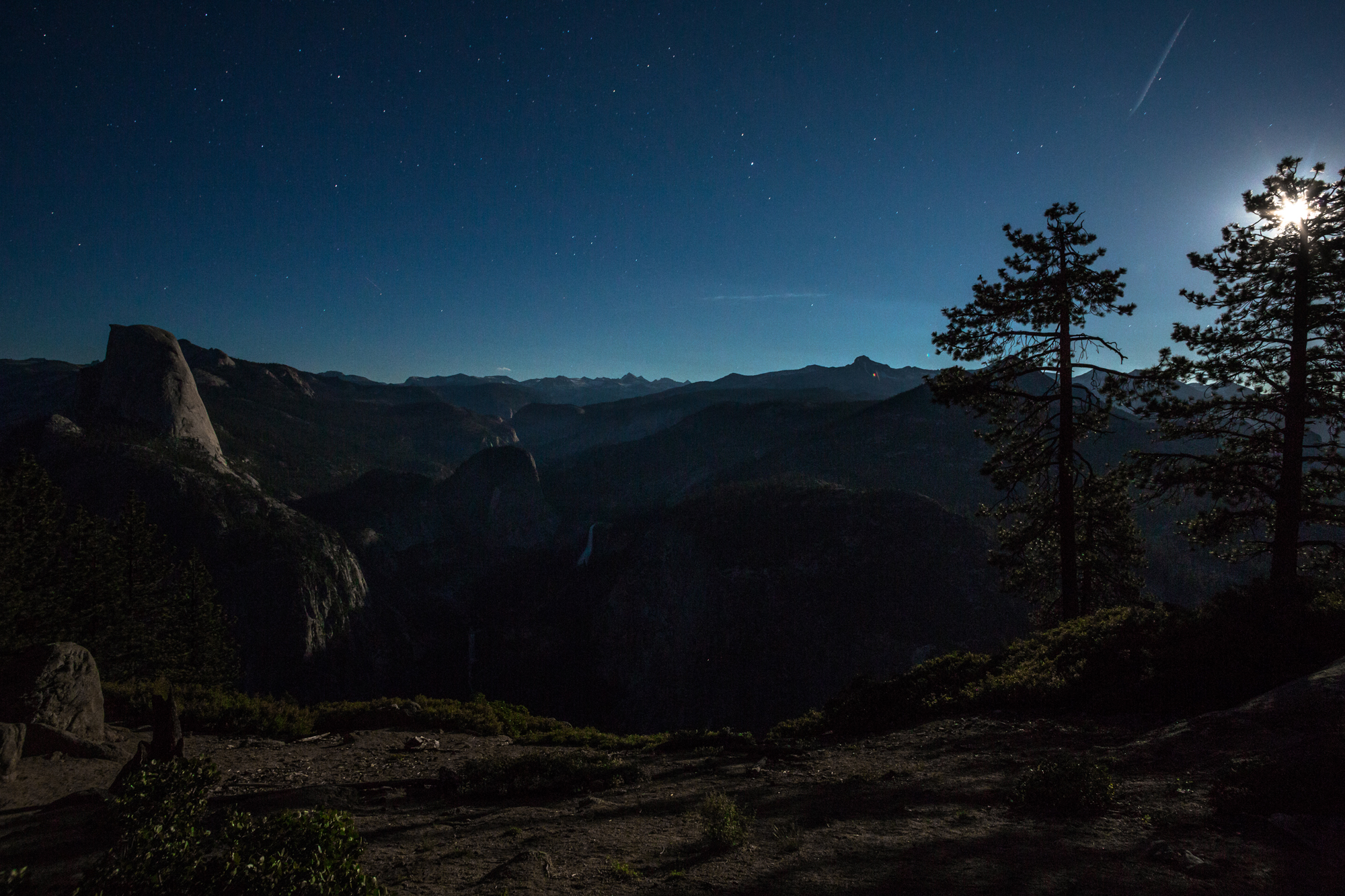 Moonshot Thru Yosemite Valley