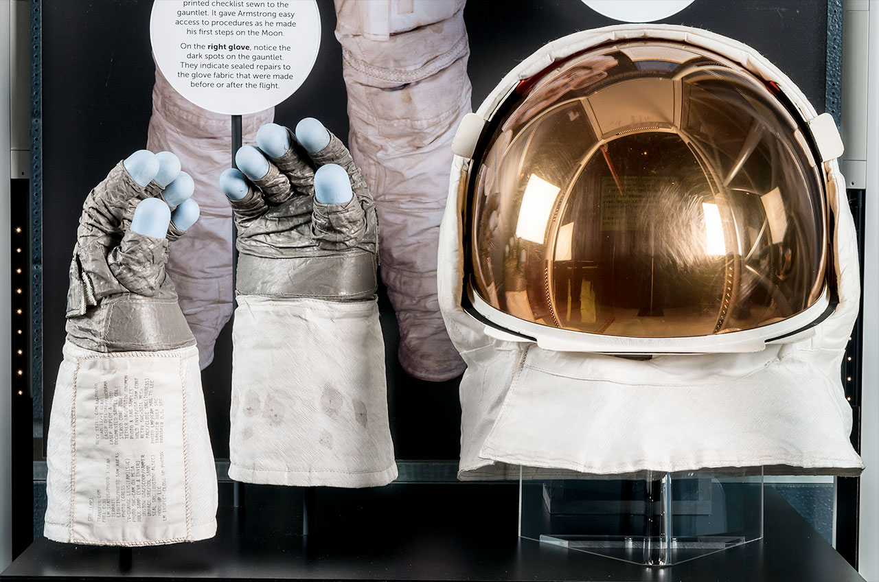 Smithsonian Debuts Neil Armstrong Gloves, Reveals Apollo 11 3D Model