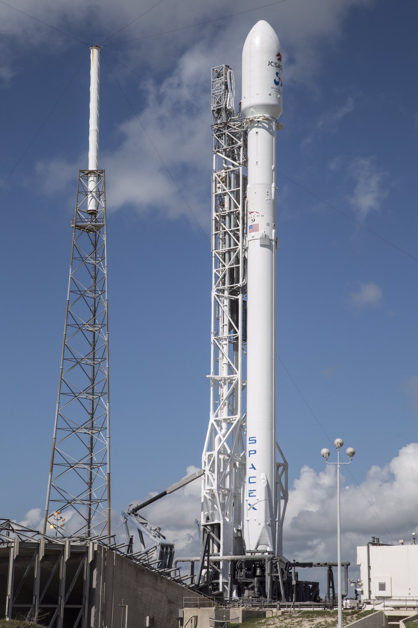 SpaceX Launches JCSAT-16